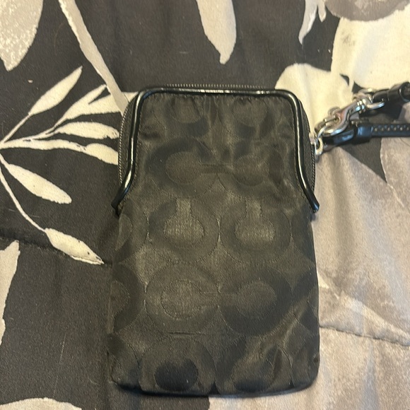 EUC coach wristlet - Picture 2 of 3